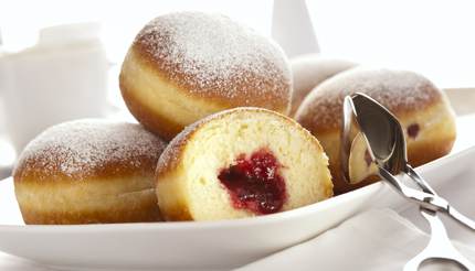 Berliner Pfannkuchen (Doughnut)