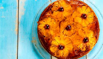 Pineapple cake with caramel