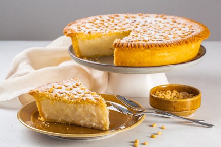 Torta della nonna (custard tart)