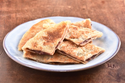 Red bean paste pancakes