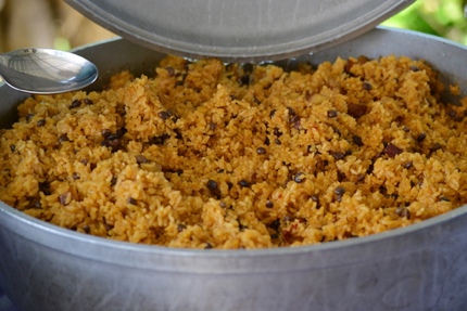 A big pot of arroz con gandules