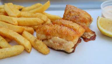 Fish and chips with lemon slice