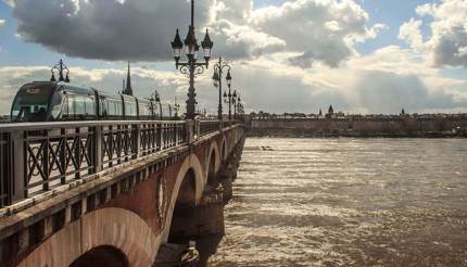 Pont de Pierre