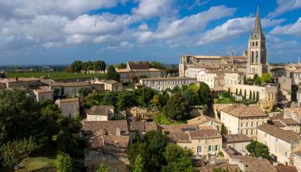 Saint-Émillion landscape in Bordeaux, France